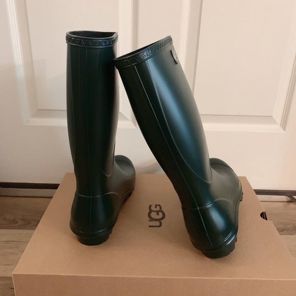 ugg shelby matte rain boot
